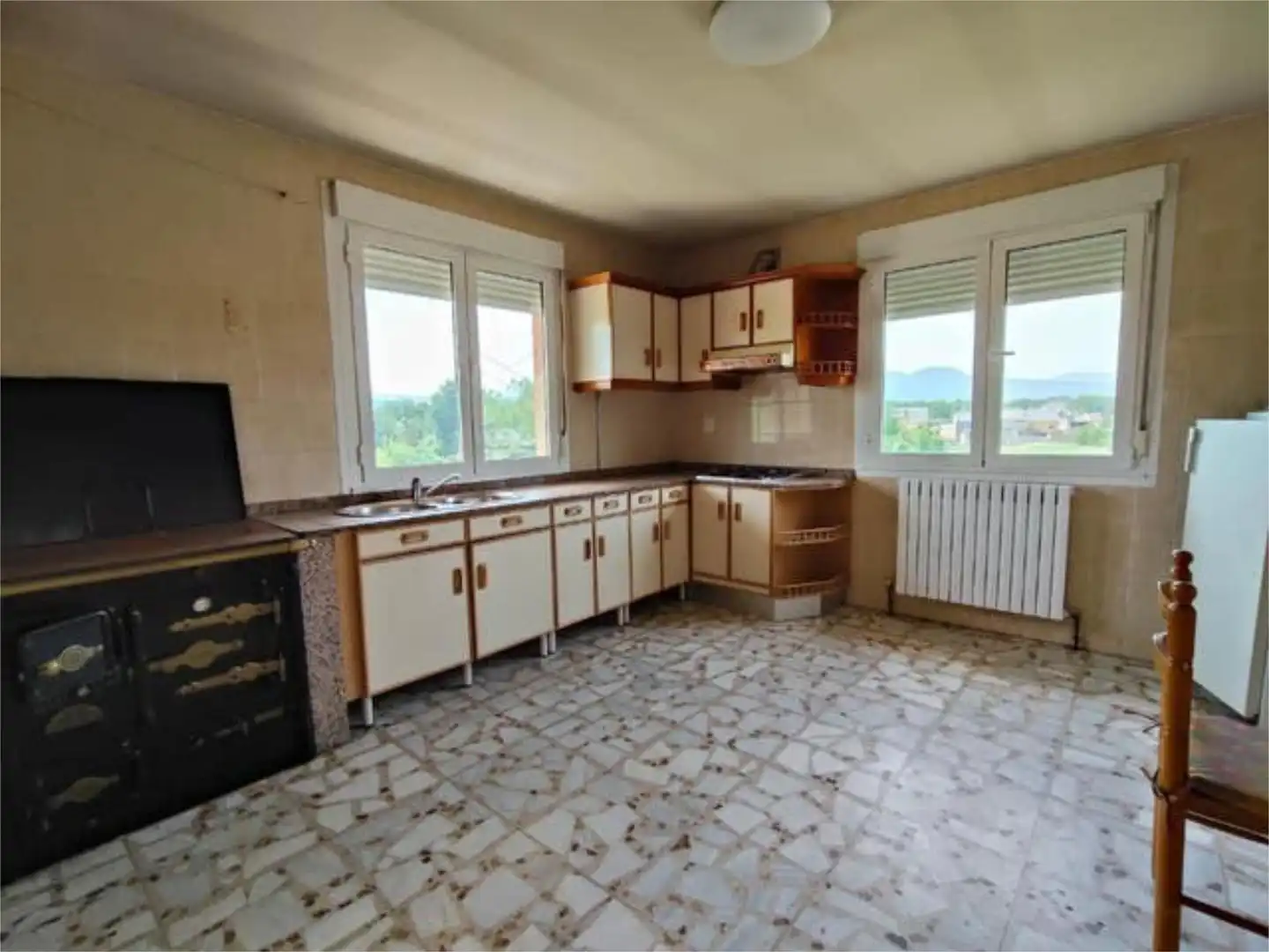 Cocina de Casa adosada en venta en Camponaraya con Calefacción, Jardín privado y Terraza