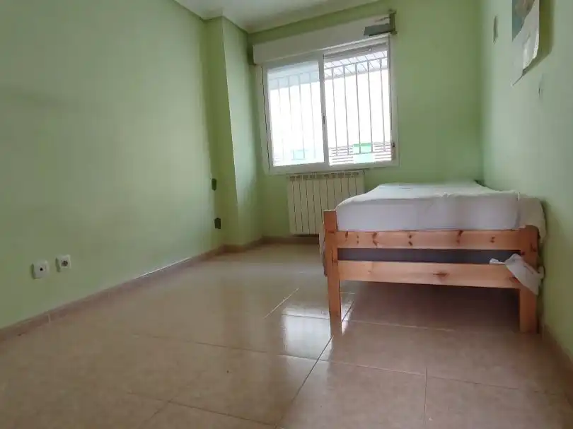 Habitación de Dúplex en venta en  Zaragoza Capital