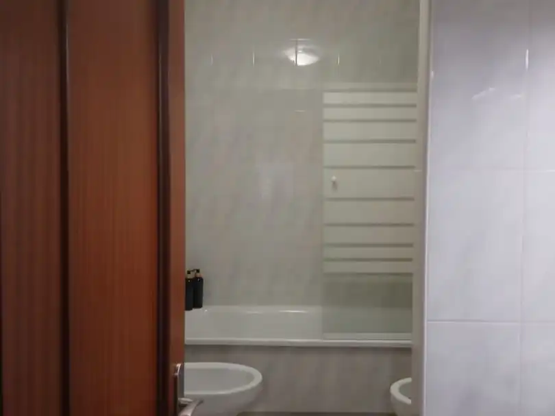 Piso de alquiler en Rúa Alejandro Pérez Lugín, 4, Portádego - Vilaboa Norte Baño de Piso de alquiler en Culleredo con Calefacción, Parquet y Terraza