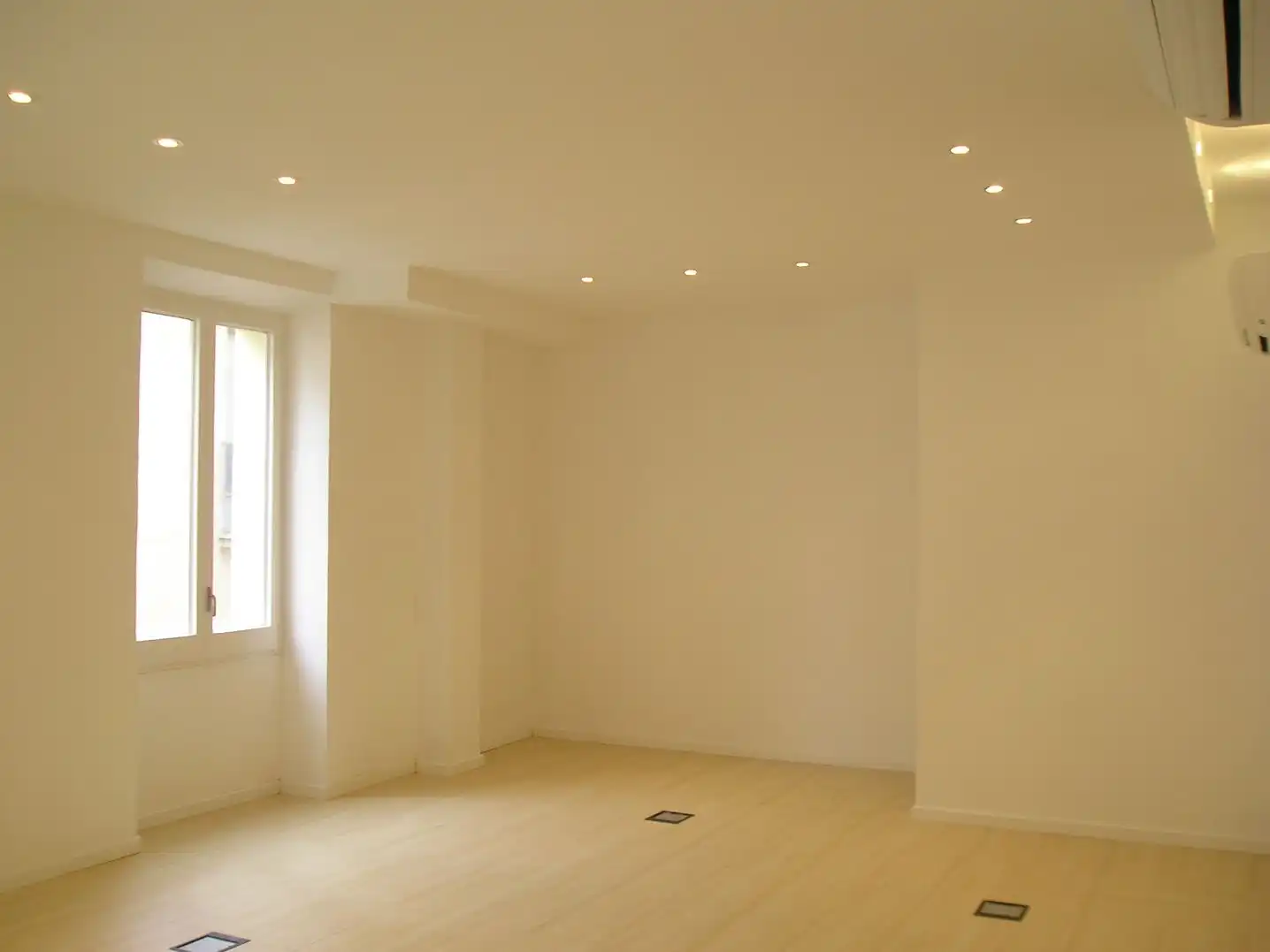 Loft zur Miete in Carrer de Sant Gervasi, 39, Centre Vila