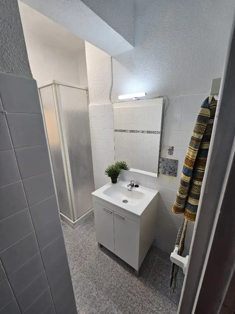 Bathroom of Flat for rent in Elda  with Air Conditioner, Terrace and Furnished
