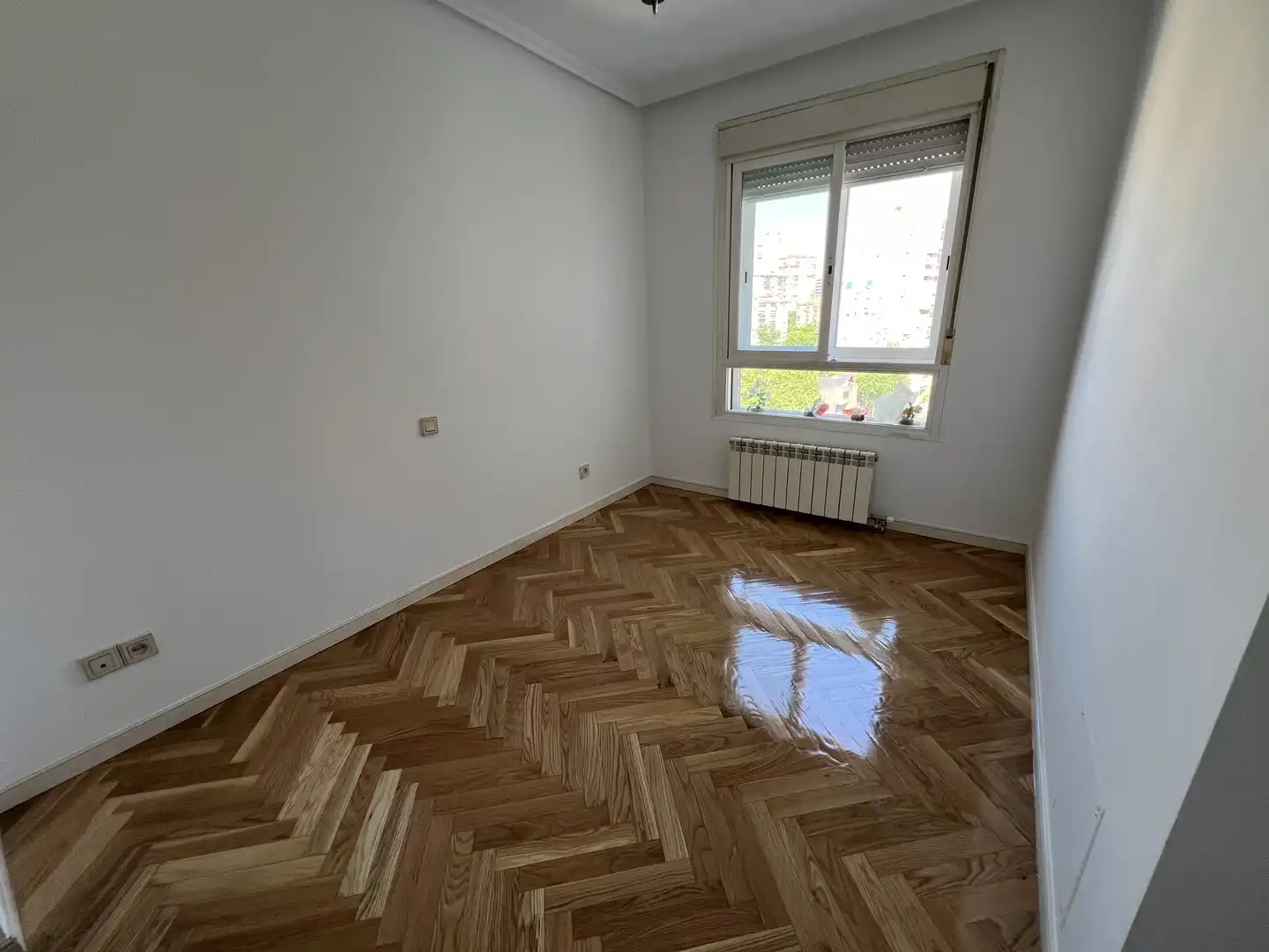 Habitación de Piso de alquiler en Madrid con Aire acondicionado, Calefacción y Jardín privado