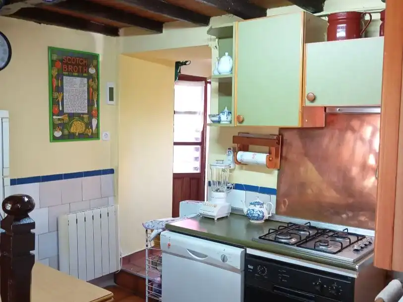 Küche von Country house zum Verkauf in Ribadesella mit Privatgarten, Abstellraum und Möbliert