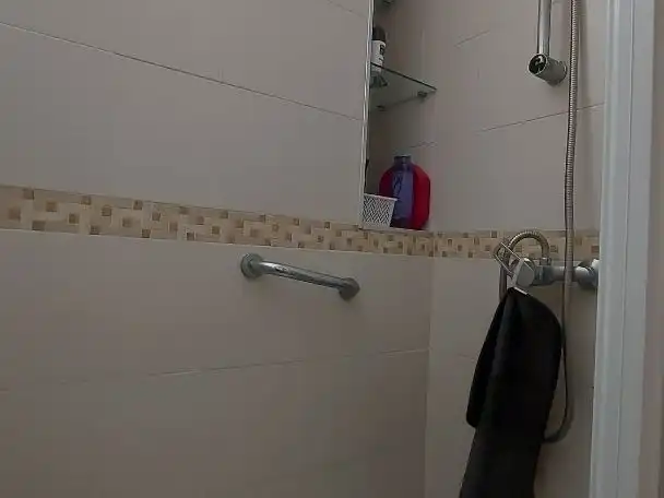 Bathroom of Flat for sale in Sevilla  with Air Conditioner, Heating and Furnished