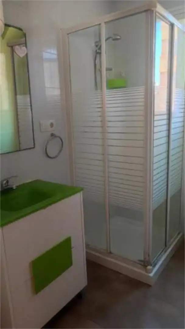 Wohnung zur Miete in Zona Avenida del Mar Badezimmer von Wohnung zur Miete in Castellón de la Plana / Castelló de la Plana mit Privatgarten, Terrasse und Möbliert