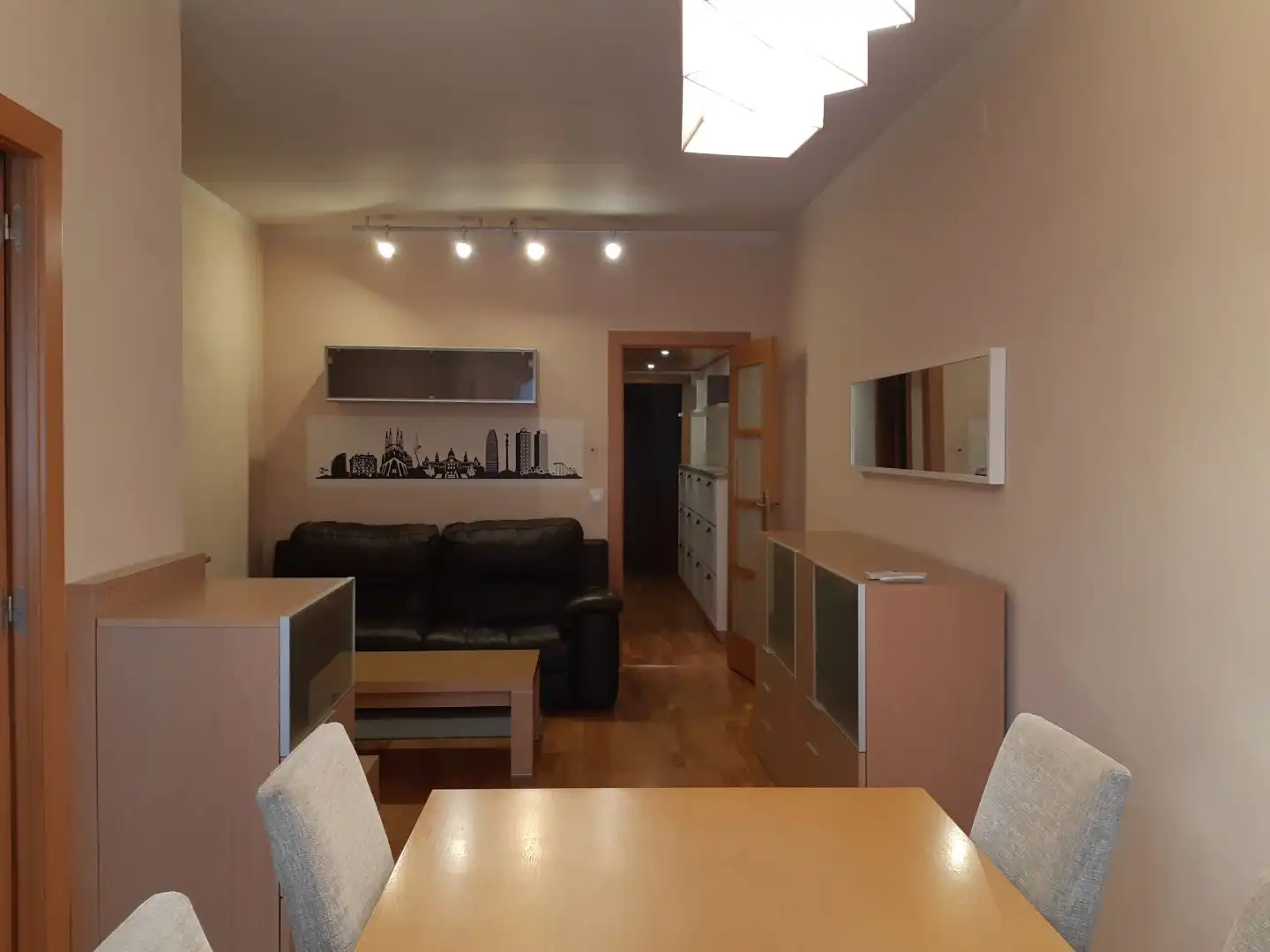 Sala d'estar de Pis de lloguer en Barcelona amb Aire condicionat, Calefacció i Parquet