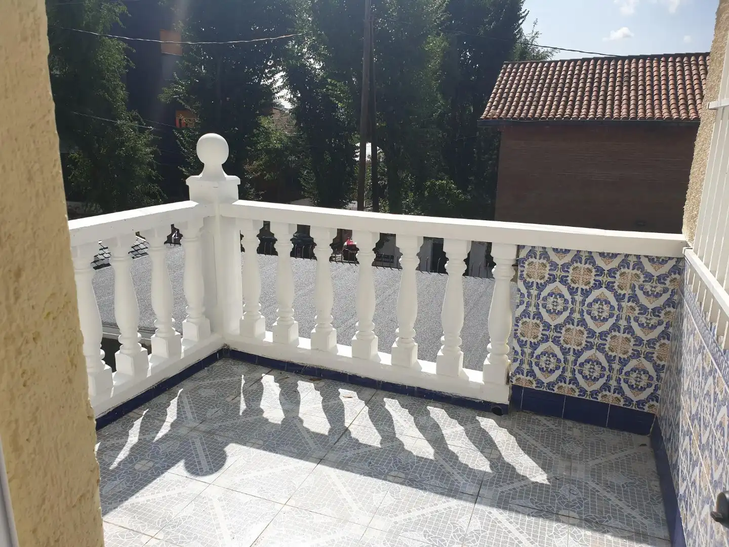 Balcony of Flat for share in Madrid  with Air Conditioner, Heating and Storage room