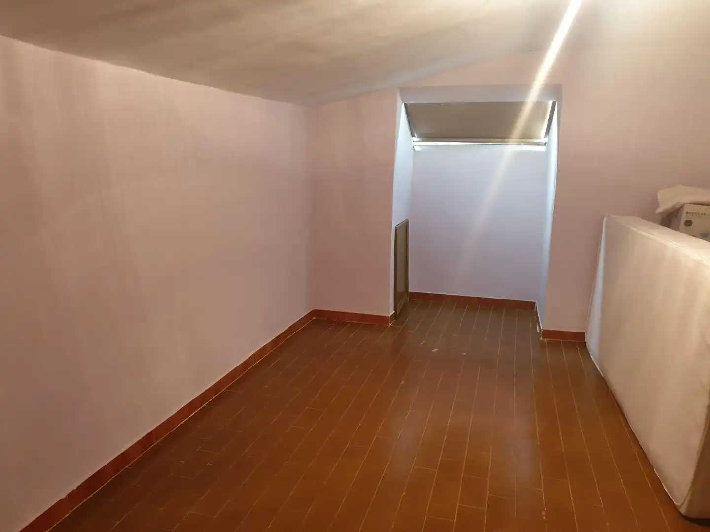 Flat for share in Madrid  with Air Conditioner, Heating and Storage room