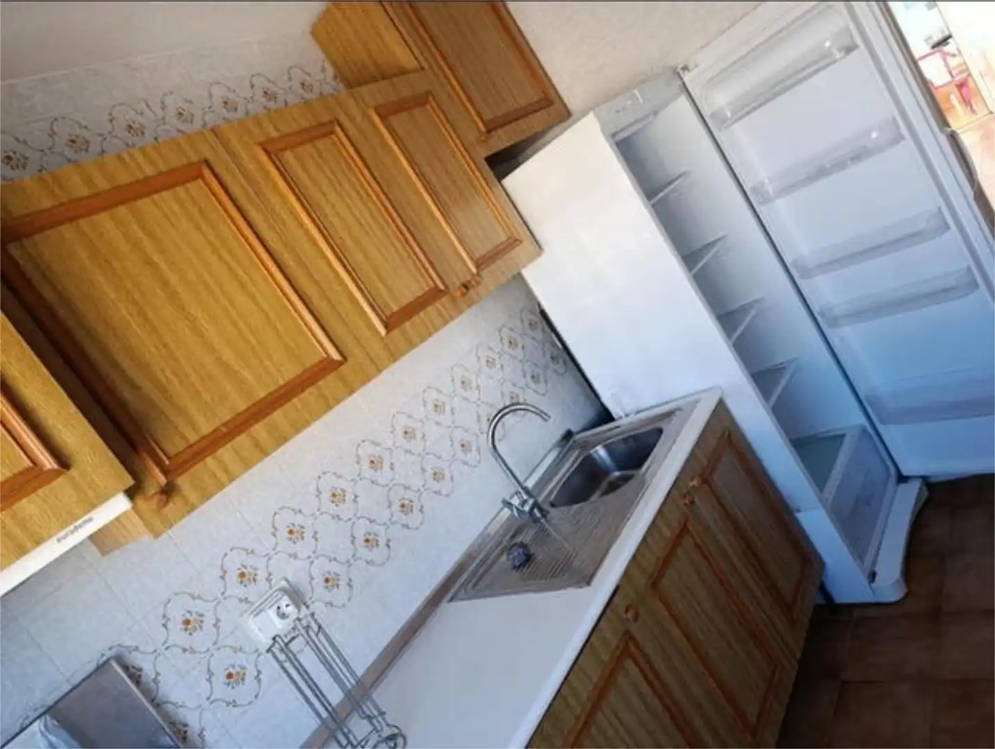 Wohnung zur Miete in Zona Galúa - Calnegre Küche von Wohnung zur Miete in La Manga del Mar Menor mit Privatgarten und Möbliert