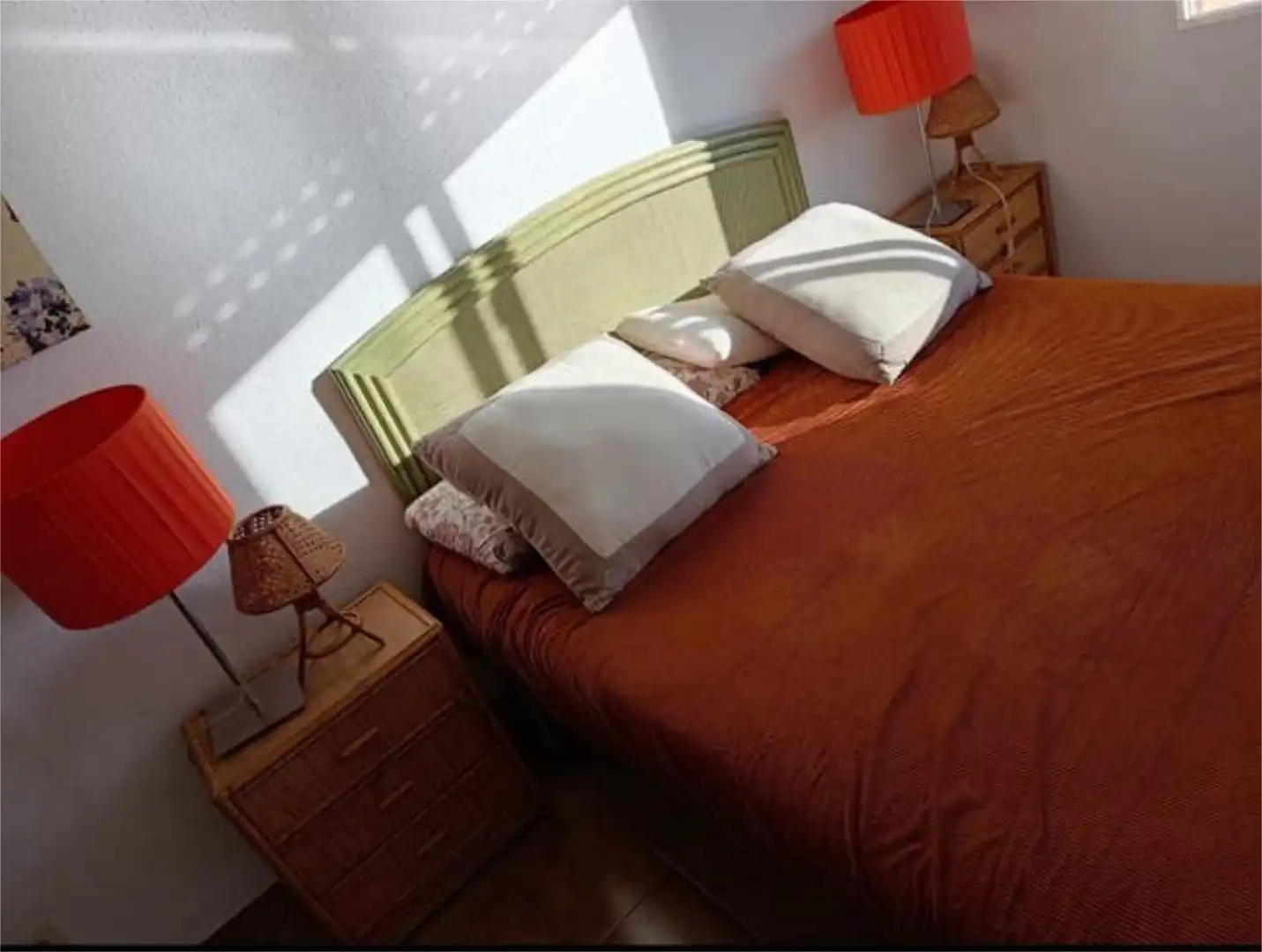 Wohnung zur Miete in Zona Galúa - Calnegre Schlafzimmer von Wohnung zur Miete in La Manga del Mar Menor mit Privatgarten und Möbliert