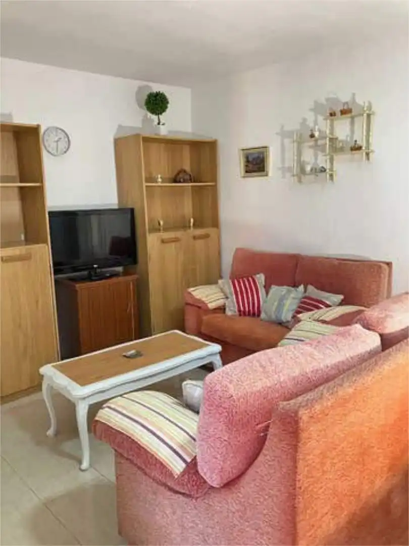 Living room of Flat for rent in Córdoba  with Heating, Private garden and Terrace