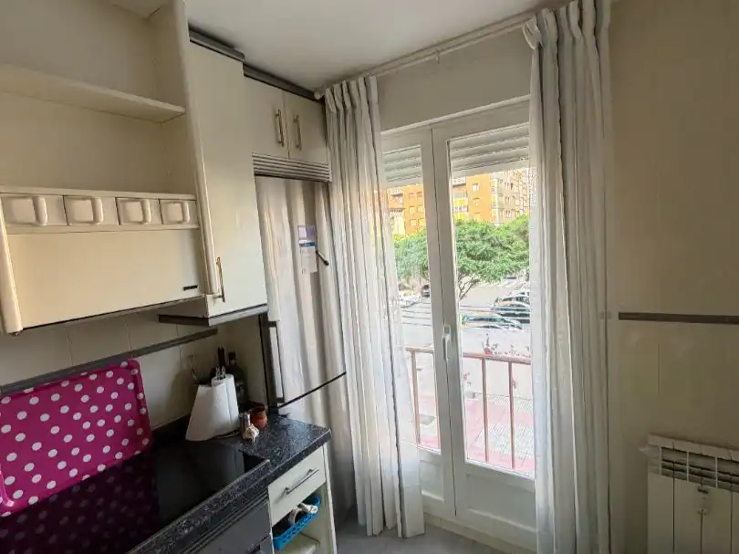 Flat for sale in Calle de Amaya, 2, Los Vadillos - R. Sanitaria - Pozanos Kitchen of Flat for sale in Burgos Capital