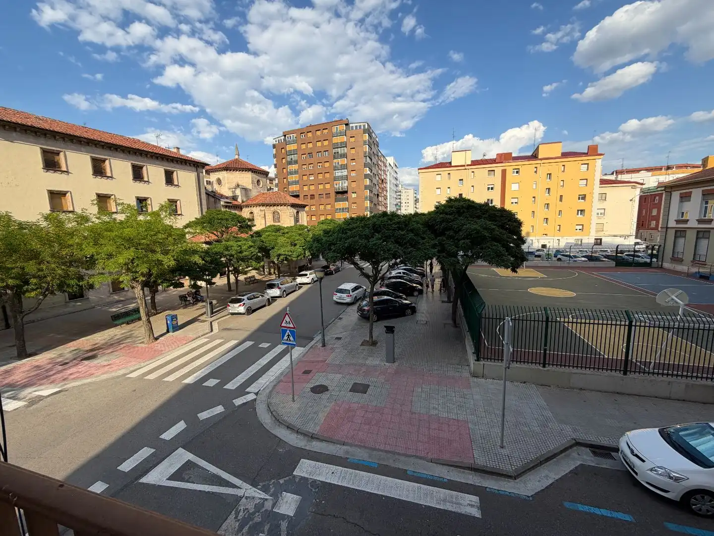 Flat for sale in Calle de Amaya, 2, Los Vadillos - R. Sanitaria - Pozanos Exterior view of Flat for sale in Burgos Capital