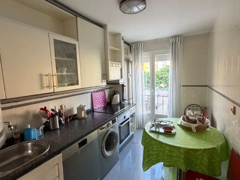 Flat for sale in Calle de Amaya, 2, Los Vadillos - R. Sanitaria - Pozanos Kitchen of Flat for sale in Burgos Capital