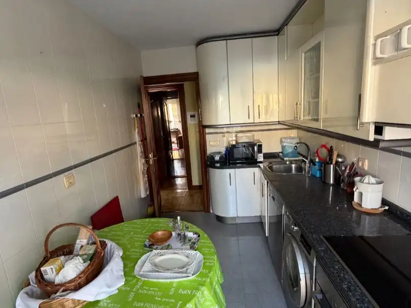 Flat for sale in Calle de Amaya, 2, Los Vadillos - R. Sanitaria - Pozanos Kitchen of Flat for sale in Burgos Capital