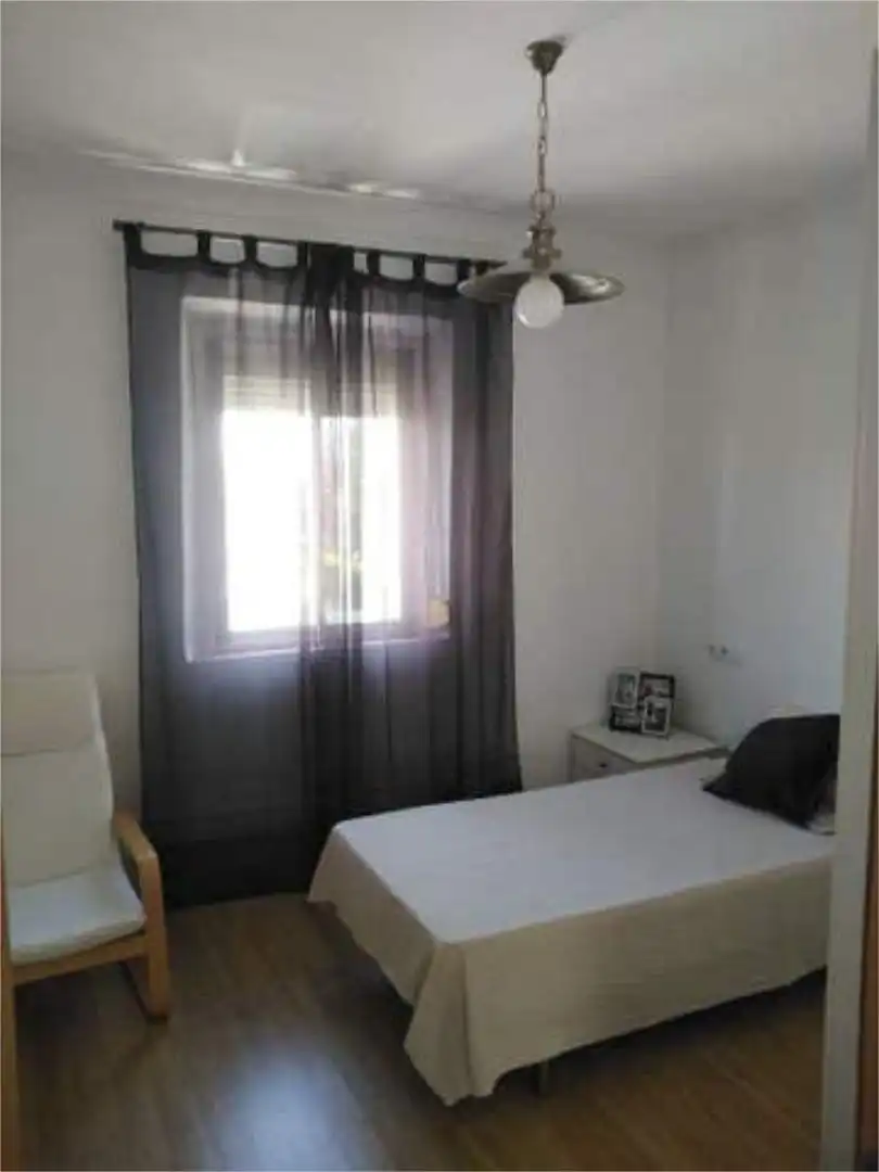 Piso de alquiler en El Retiro - La Vid Habitación de Piso de alquiler en Jerez de la Frontera con Calefacción y Amueblado