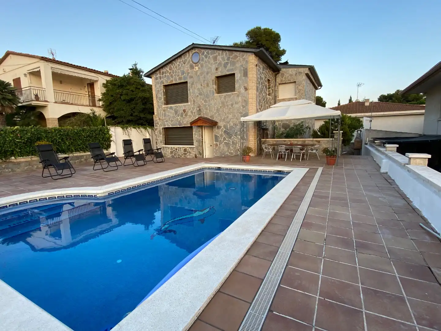 Piscina de Casa o xalet de lloguer en El Vendrell amb Aire condicionat, Terrassa i Piscina