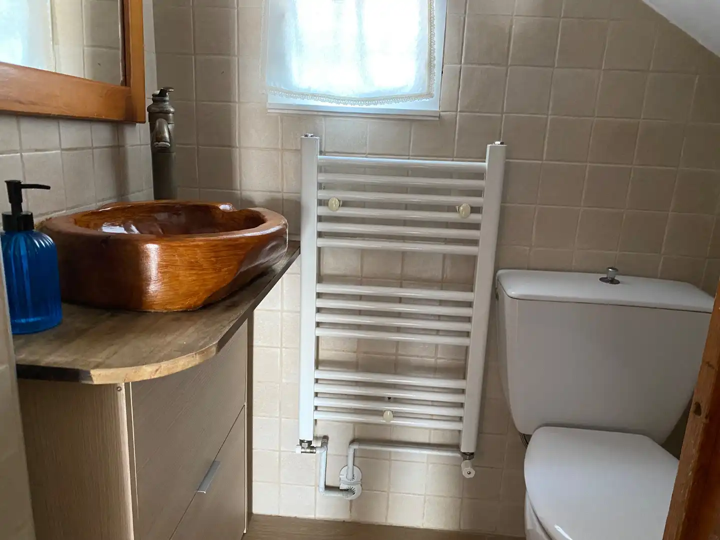 Bany de Casa o xalet de lloguer en El Vendrell amb Aire condicionat, Terrassa i Piscina