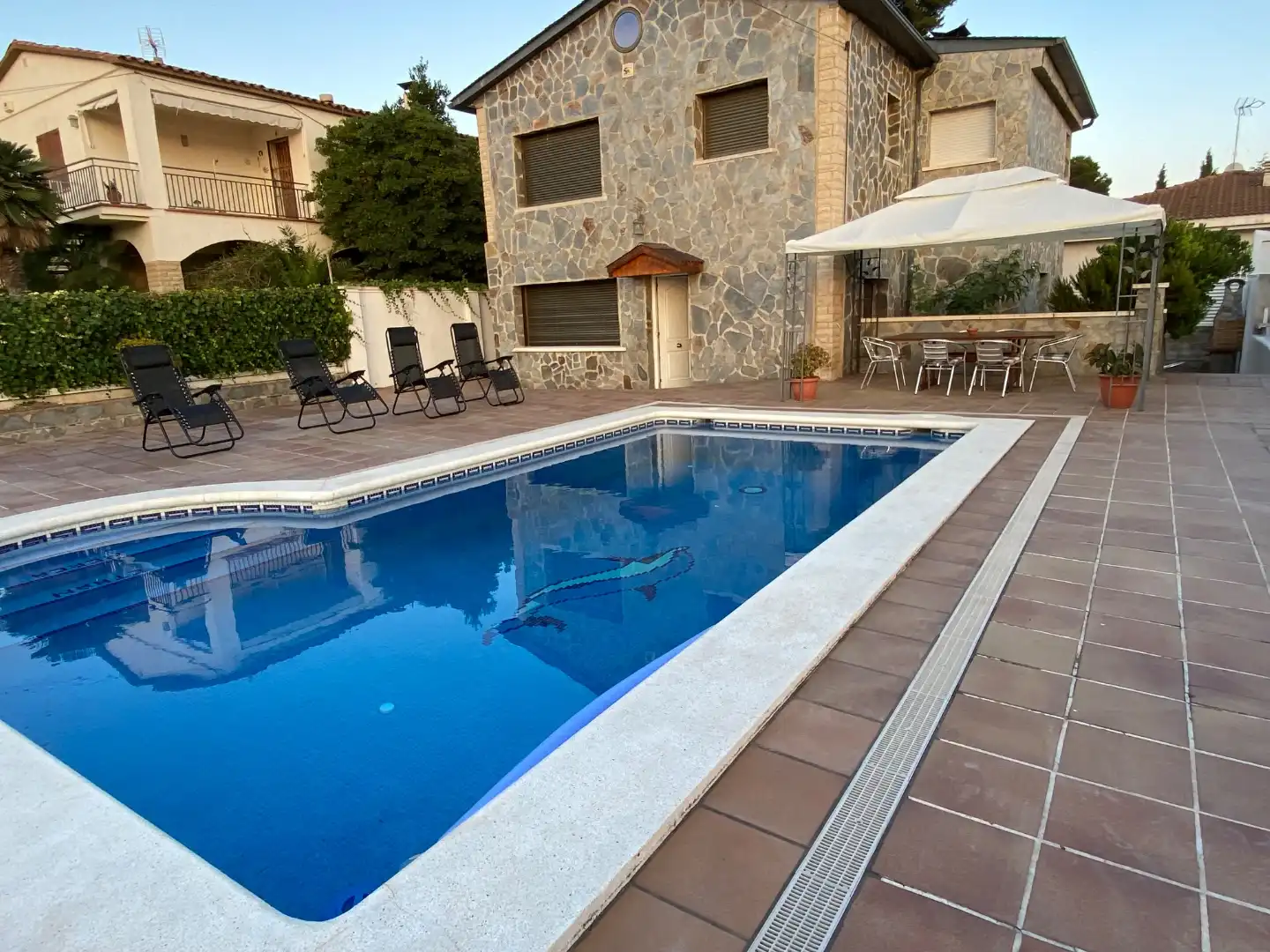 Piscina de Casa o xalet de lloguer en El Vendrell amb Aire condicionat, Terrassa i Piscina