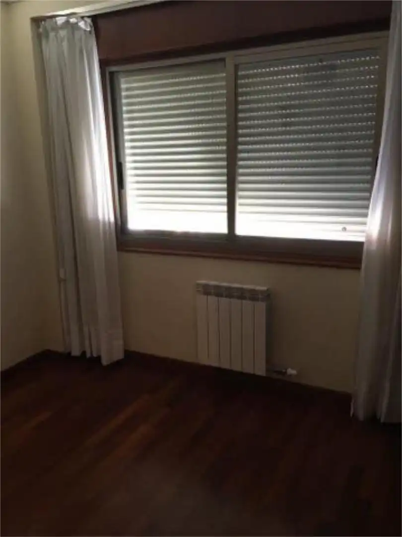 Habitación de Piso de alquiler en Gondomar con Jardín privado, Trastero y Amueblado