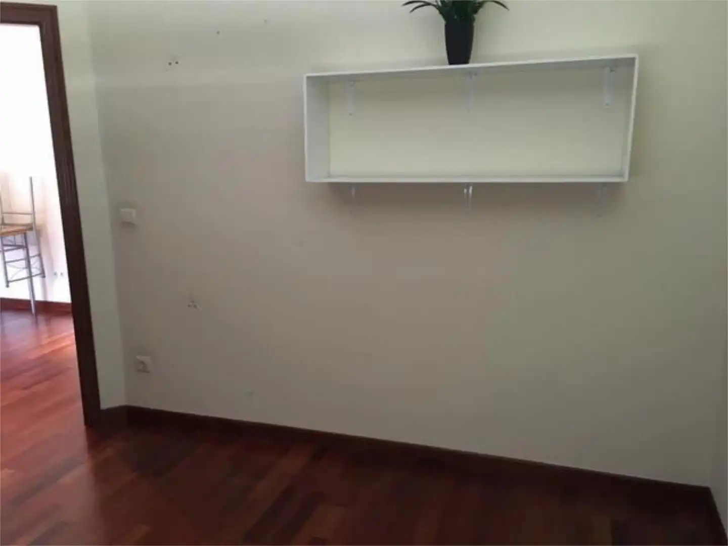 Habitación de Piso de alquiler en Gondomar con Jardín privado, Trastero y Amueblado