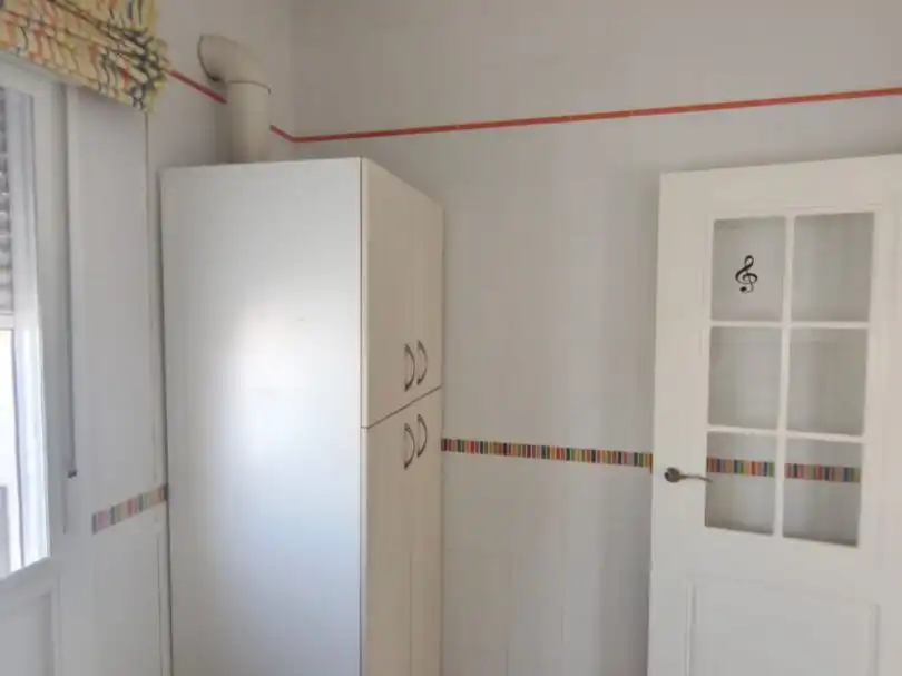 Cuina de Estudi de lloguer en Sanlúcar la Mayor amb Aire condicionat