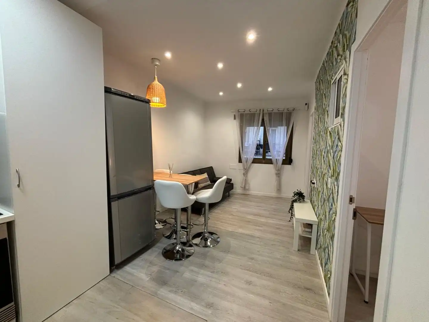 Room in Carrer de París, 6, Collblanc Room in Carrer de París, 6, Collblanc
