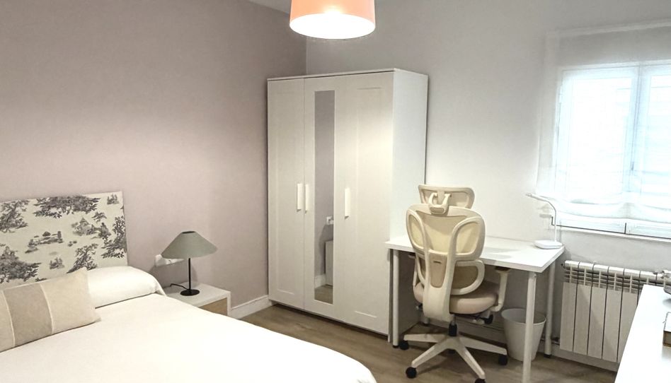 Room in Calle Batalla de Clavijo, 50, El Ejido - Santa Ana, León Capital - image 1 Photo 1 of Room in Calle Batalla de Clavijo, 50, El Ejido - Santa Ana, León Capital