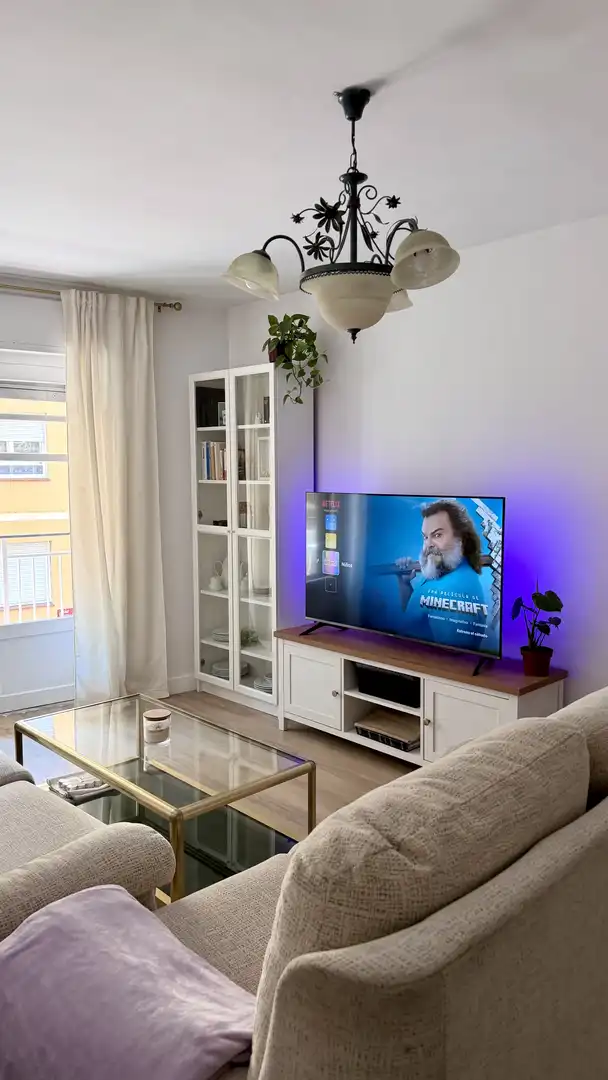 Room in Calle Batalla de Clavijo, 50, El Ejido - Santa Ana Living room of Flat for share in León Capital with Heating, Parquet flooring and Terrace