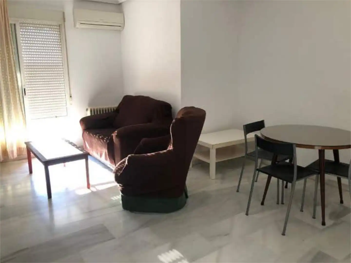 Sala de estar de Piso de alquiler en Jaén con Calefacción, Jardín privado y Terraza