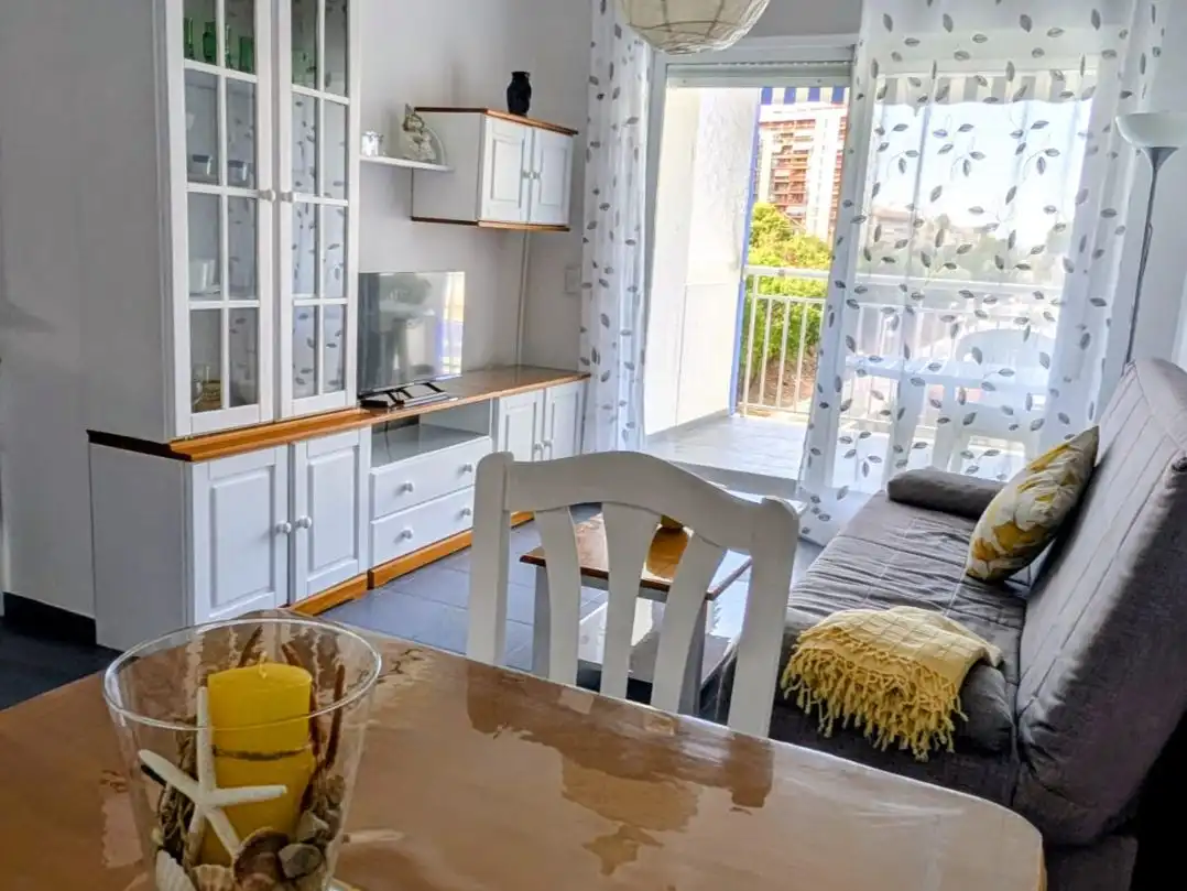 Wohnungen zur Miete in Avenida Columbretes, 4, Playa de la Concha Esszimmer von Wohnungen zur Miete in Oropesa del Mar / Orpesa mit Klimaanlage, Terrasse und Schwimmbad