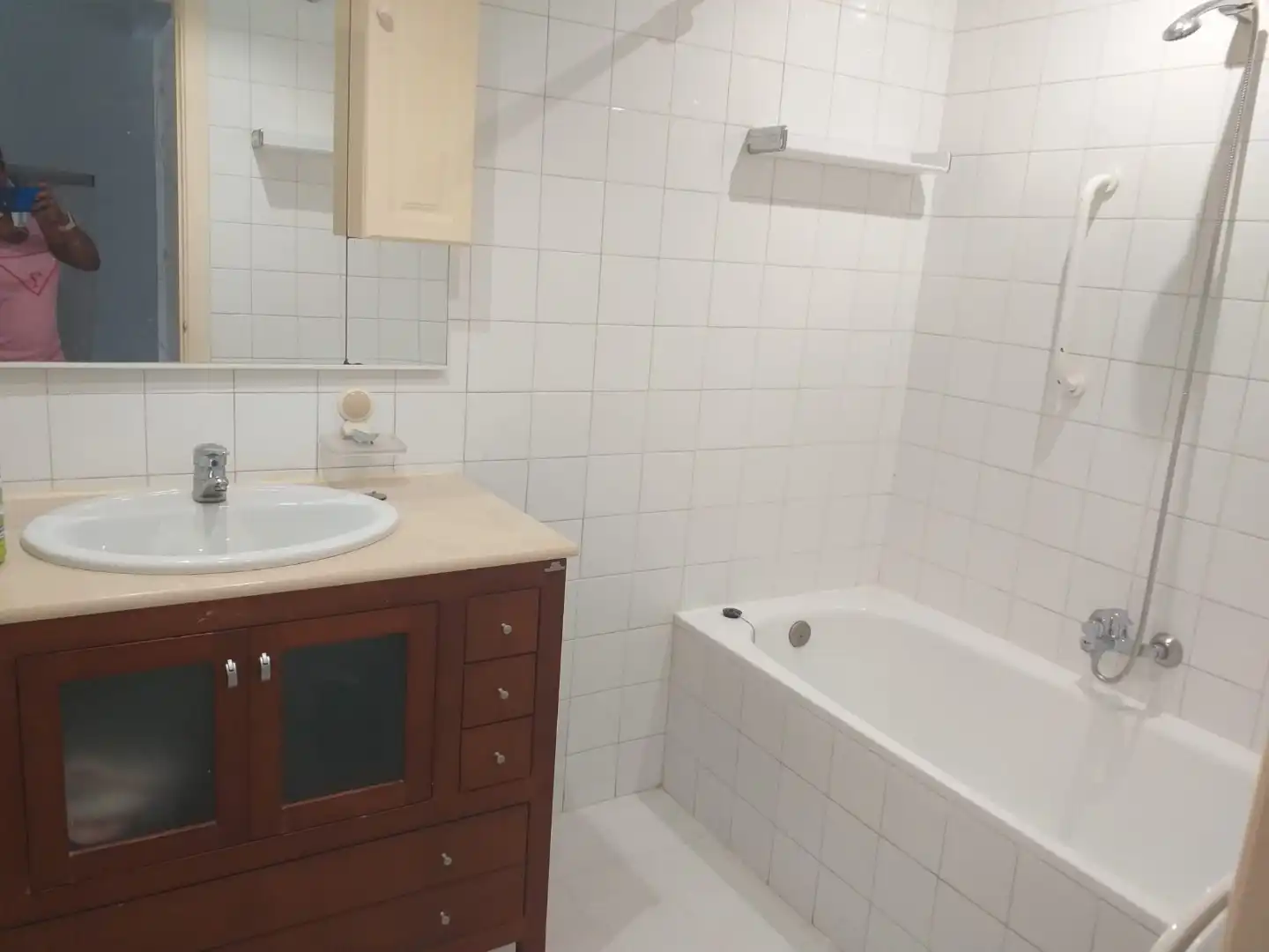 Bathroom of Study for rent in Estepona  with Swimming Pool, Furnished and Oven