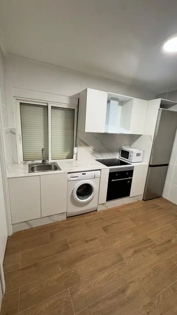 Cocina de Piso en venta en León Capital  con Calefacción, Parquet y Terraza