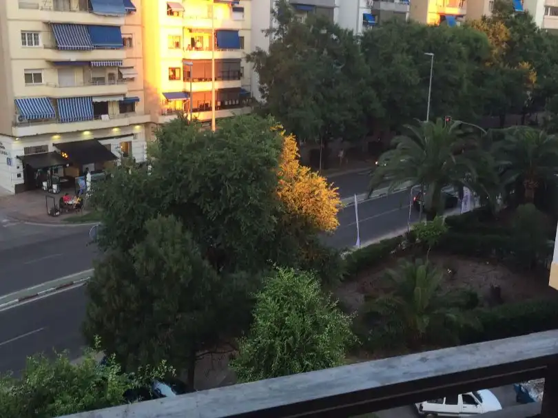 Piso de alquiler en Avenida de Hernán Cortés, 5, Ruta de la Plata Vista exterior de Piso de alquiler en Cáceres con Calefacción, Terraza y Amueblado