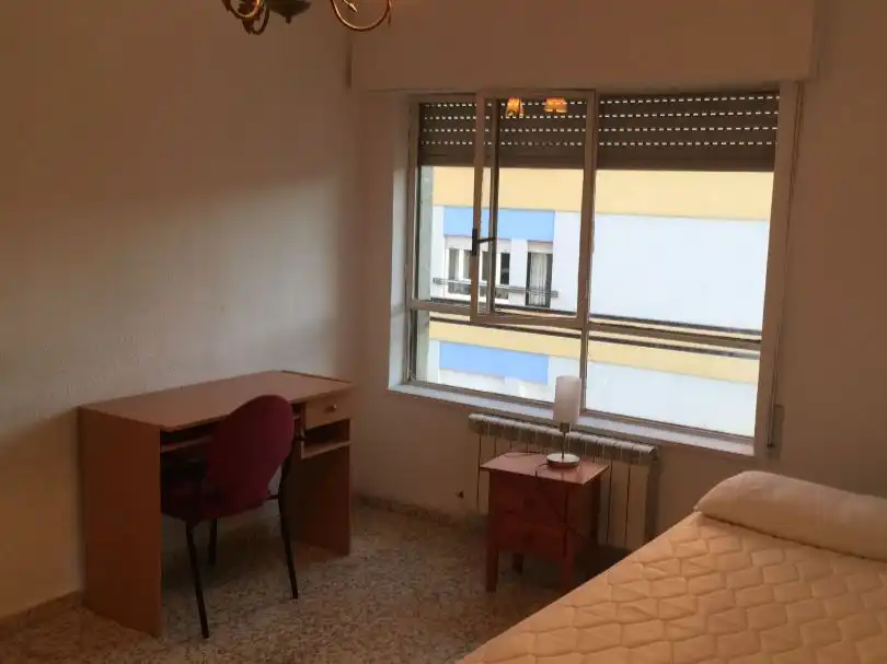 Piso de alquiler en Avenida de Hernán Cortés, 5, Ruta de la Plata Habitación de Piso de alquiler en Cáceres con Calefacción, Terraza y Amueblado