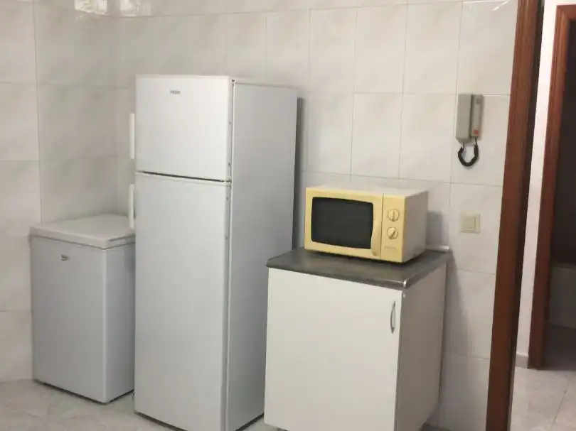 Flat for rent in Calle Colonia, 3, Ruta de la Plata Kitchen of Flat for rent in Cáceres with Heating, Furnished and Balcony