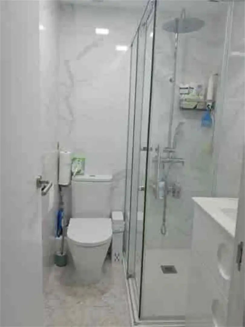 Badezimmer von Wohnung zum Verkauf in  Palma de Mallorca mit Heizung, Terrasse und Abstellraum