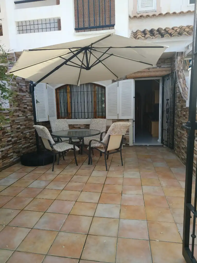 Casa adosada de lloguer a Calle Isla de Fuerteventura, 24, Playa Grande - Castellar