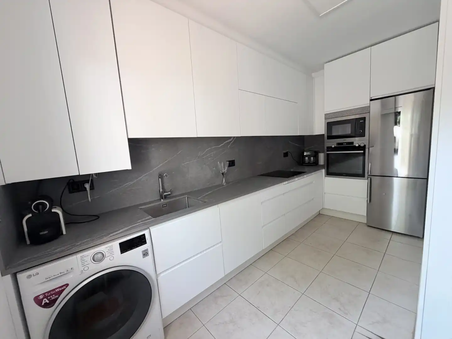 Flat for sale in Calle Federico García Lorca, 26, Colegios Kitchen of Flat for sale in Moralzarzal with Heating, Private garden and Parquet flooring
