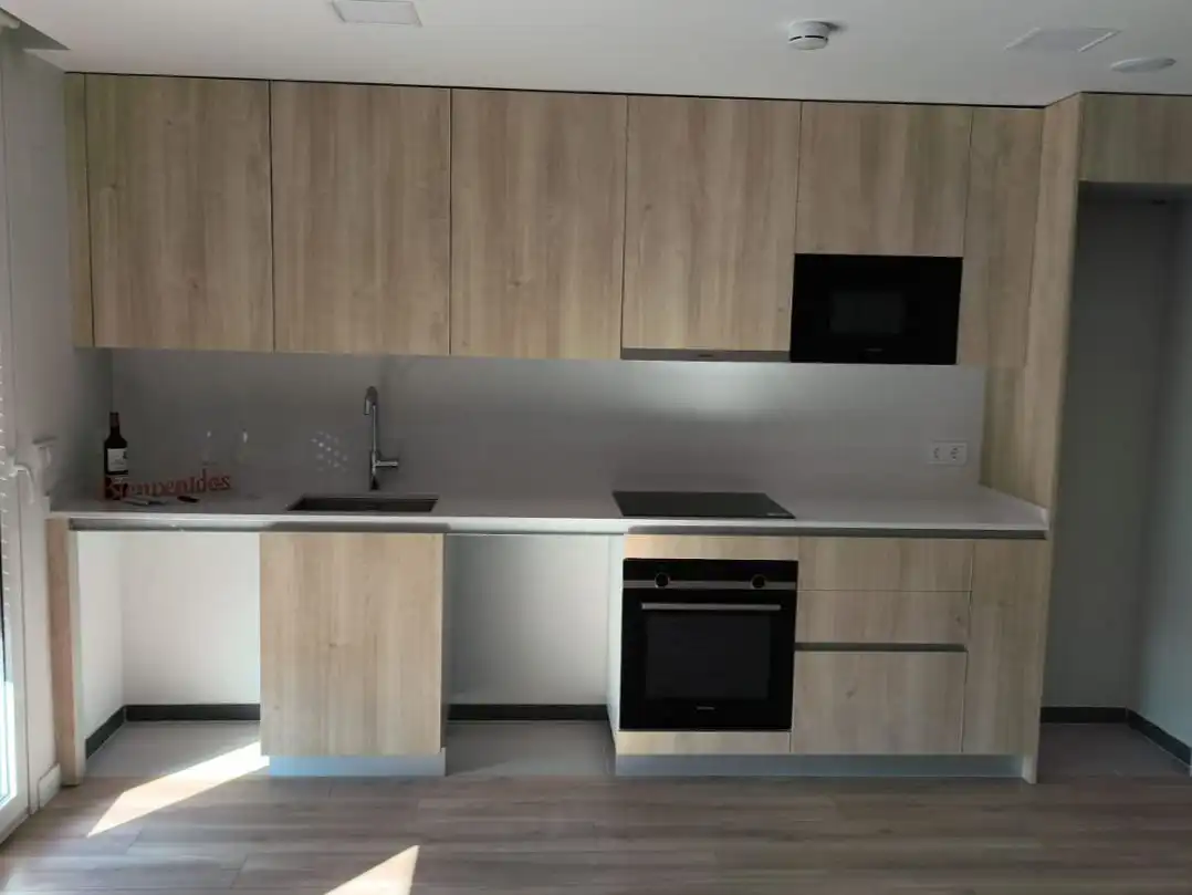 Flat for sale in Calle de Dulce Chacón, 25, Virgen del Cortijo - Manoteras Kitchen of Flat for sale in Madrid with Air Conditioner, Heating and Private garden