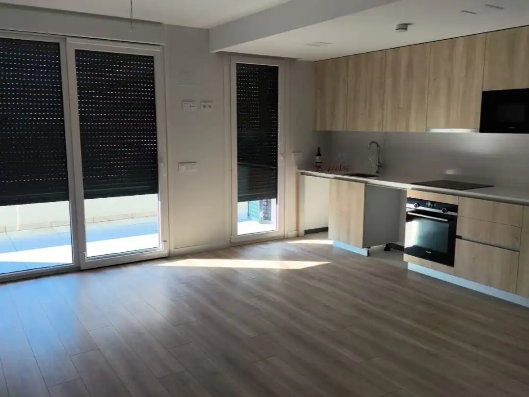 Flat for sale in Calle de Dulce Chacón, 25, Virgen del Cortijo - Manoteras Kitchen of Flat for sale in Madrid with Air Conditioner, Heating and Private garden