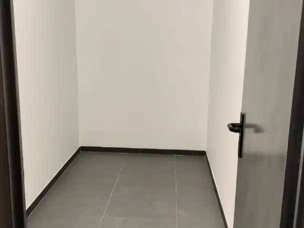 Flat for sale in Calle de Dulce Chacón, 25, Virgen del Cortijo - Manoteras Flat for sale in Madrid with Air Conditioner, Heating and Private garden