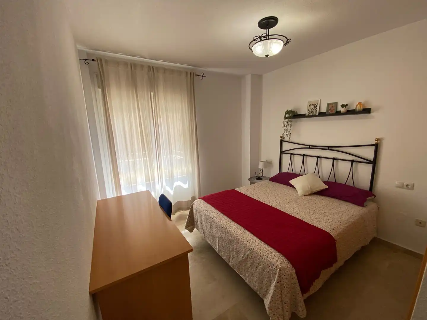 Piso de alquiler en Calle Franz Kafka, 10, El Tejar - Hacienda Bizcochero Habitación de Piso de alquiler en Málaga con Aire acondicionado, Calefacción y Jardín privado