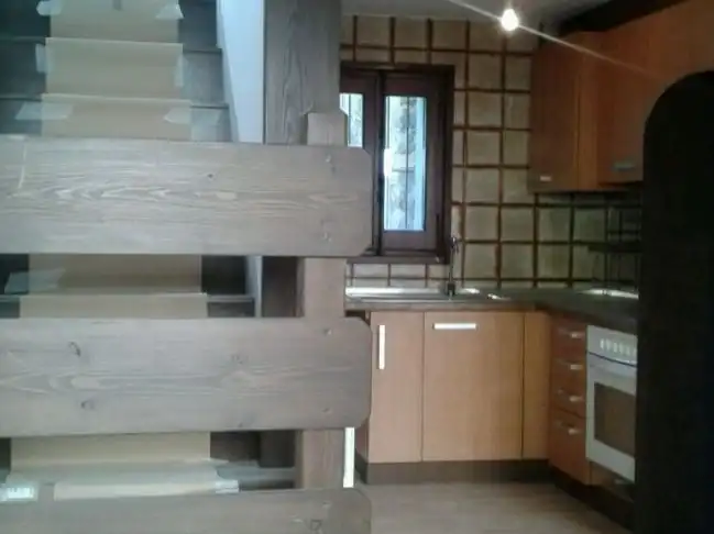Cuina de Casa adosada de lloguer en Benasque amb Calefacció, Parquet i Traster