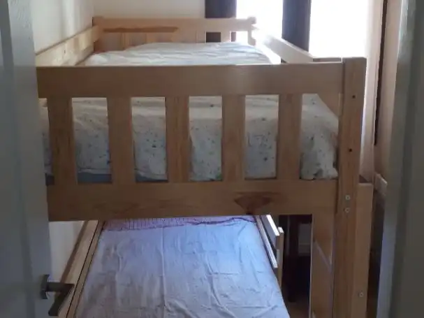 Dormitori de Casa adosada de lloguer en Benasque amb Calefacció, Parquet i Traster