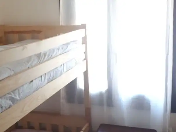 Dormitori de Casa adosada de lloguer en Benasque amb Calefacció, Parquet i Traster