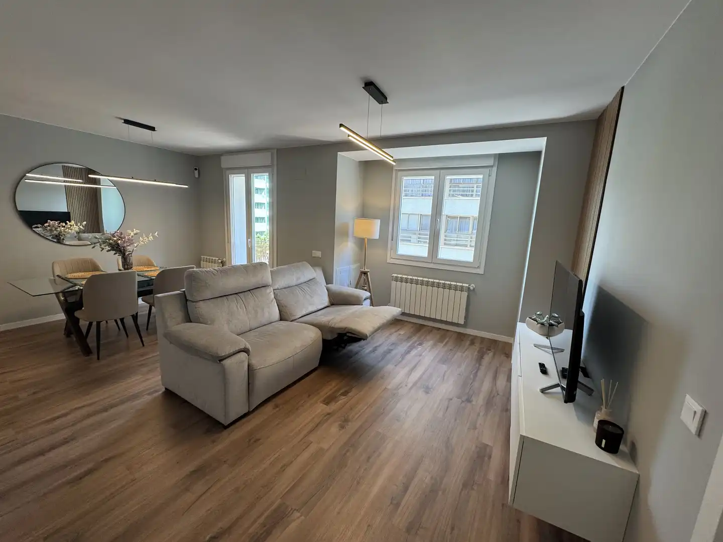 Sala de estar de Piso en venta en Burgos con Calefacción, Parquet y Terraza