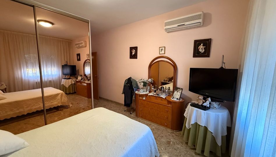 Piso en venta en Avinguda Meridiana, 203, El Camp de l'Arpa del Clot, Barcelona Capital - imagen 1 Foto 1 de Piso en venta en Avinguda Meridiana, 203, El Camp de l'Arpa del Clot, Barcelona Capital