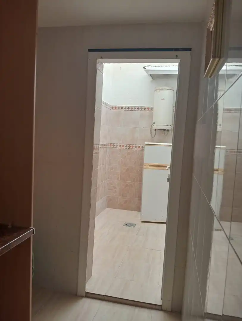 Einfamilien-Reihenhaus zum Verkauf in Carrer Major, 40b, Roquetes Badezimmer von Einfamilien-Reihenhaus zum Verkauf in Roquetes mit Terrasse und Balkon