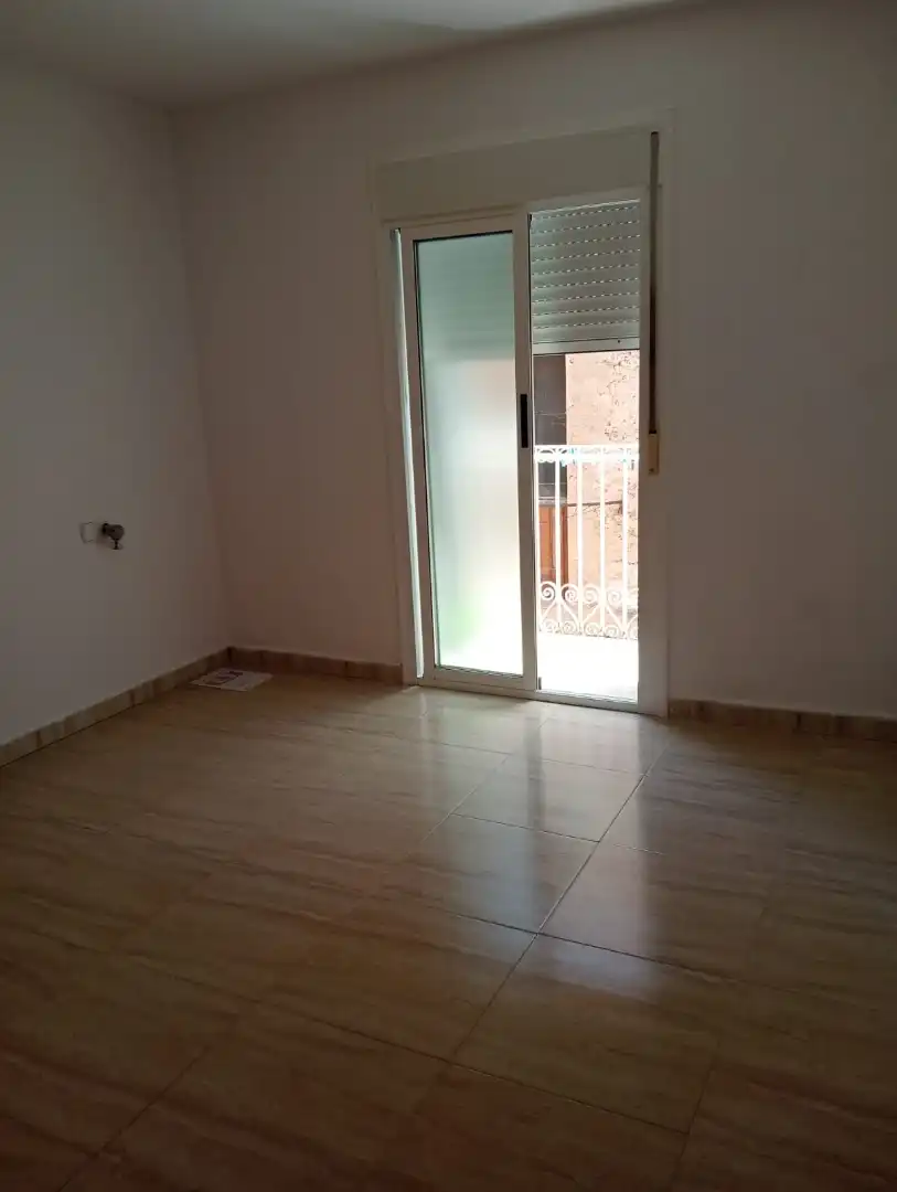 Einfamilien-Reihenhaus zum Verkauf in Carrer Major, 40b, Roquetes Schlafzimmer von Einfamilien-Reihenhaus zum Verkauf in Roquetes mit Terrasse und Balkon